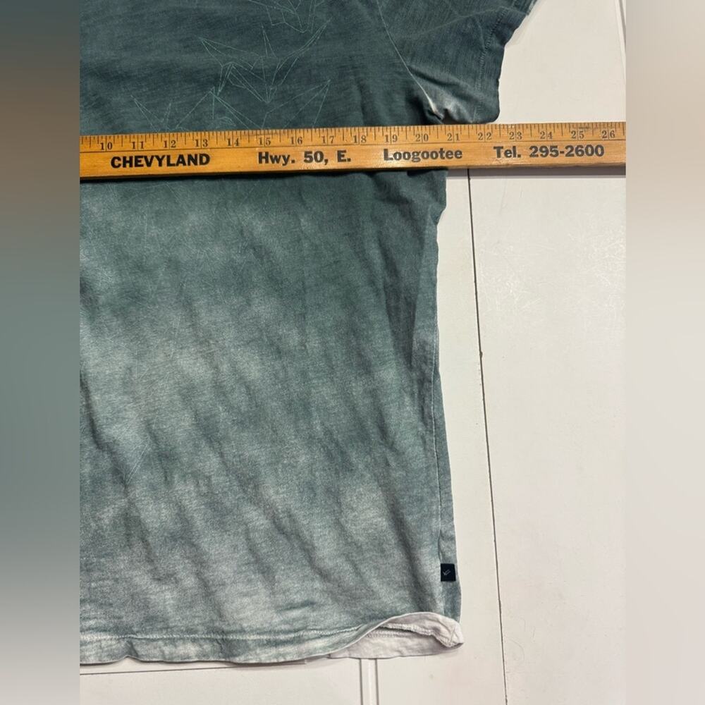 William Rast Green Geometric Distressed Graphic T-shirt Mens Size Large Cotton - Picture 5 of 7